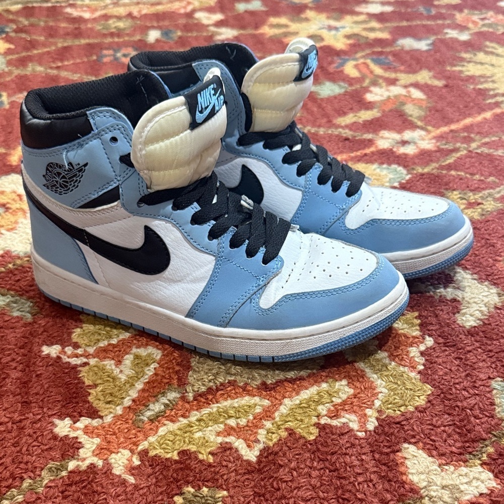 Nike Air Jordan 1 High OG Blue and White Sneakers sz8